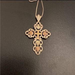 925 SS / 10kg BlackHills Tri-Gold Cross Pendant & Chain